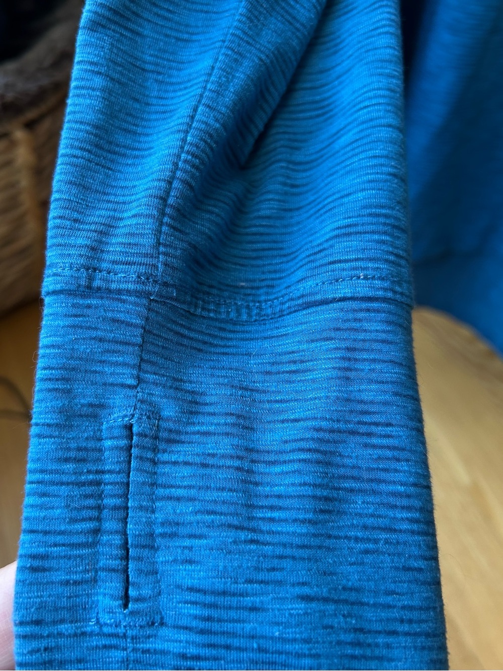 Kuhl Aspira WL Blue Hooded Long-Sleeve Performance Shirt - Picture 5 of 13